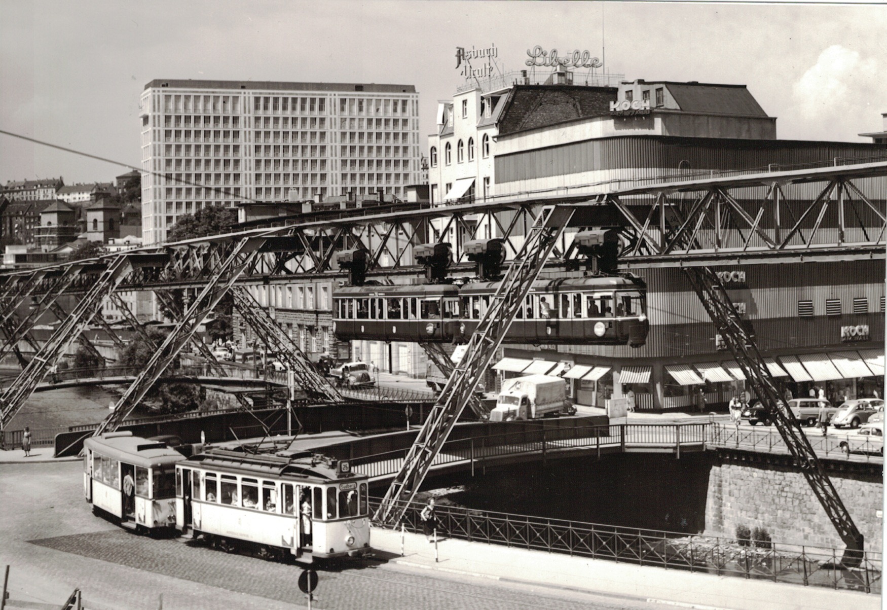 Featured image for “KW 35/2017 – Wirtschaftswunder in Wuppertal”