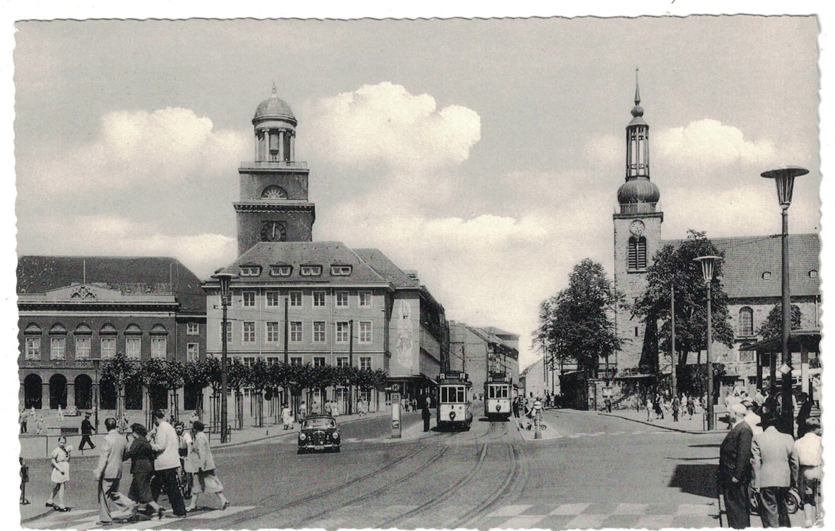 Featured image for “KW 37/2018 – Am Wittener Rathaus immer geradeaus…”
