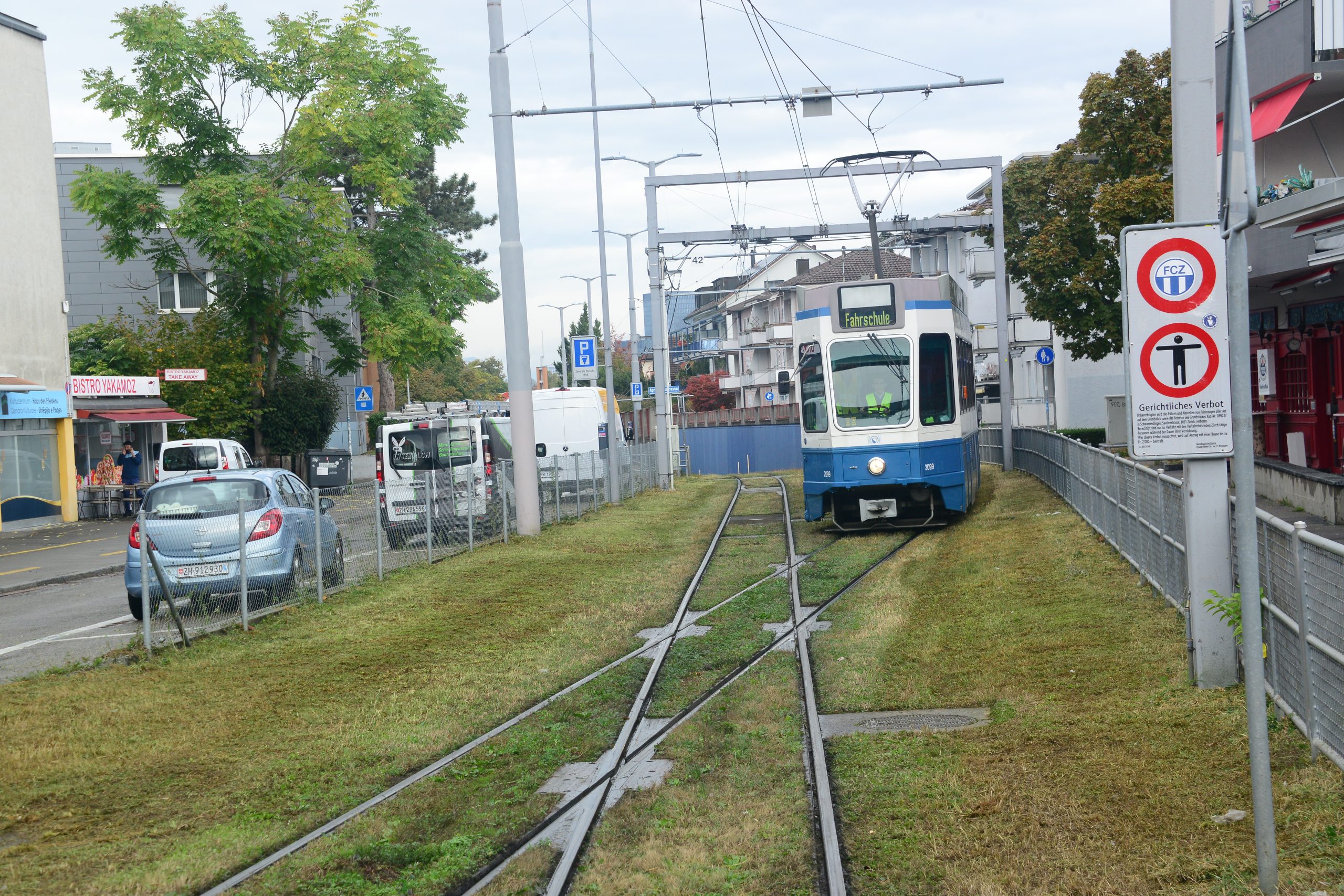 Featured image for “KW42/2023 – Zürich: Blau-weiße Geisterfahrer ?”